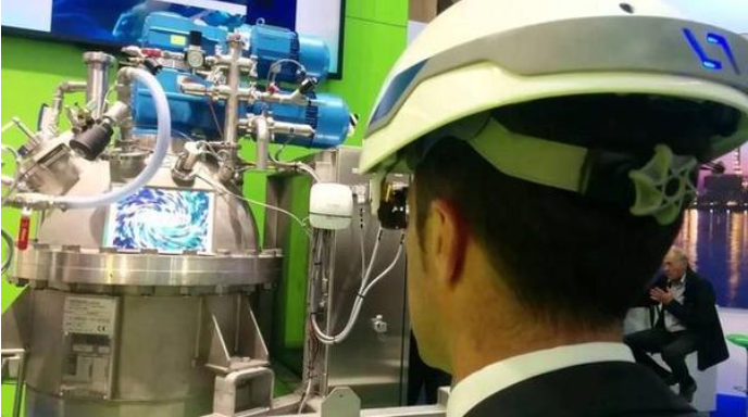AR增強現實頭盔應用在德國自動化公司Vinci設備上