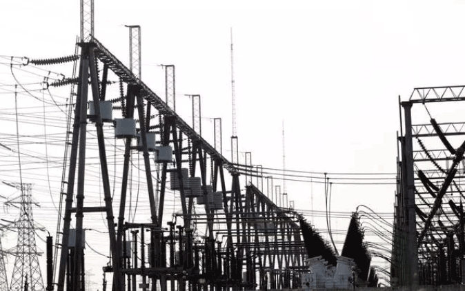 國家電網(wǎng)公司的特高壓輸電技術和智能電網(wǎng)技術