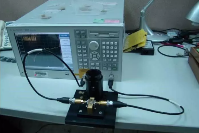 采用網絡分析儀測試磁珠插損 采用網絡分析儀測試磁珠插損